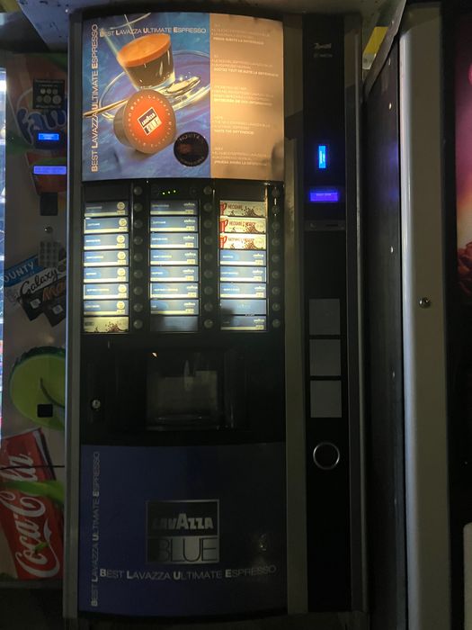 Вендинг машини за кафе и безалкохолно