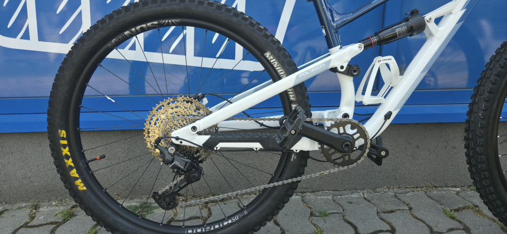 Polygon Siskiu D7