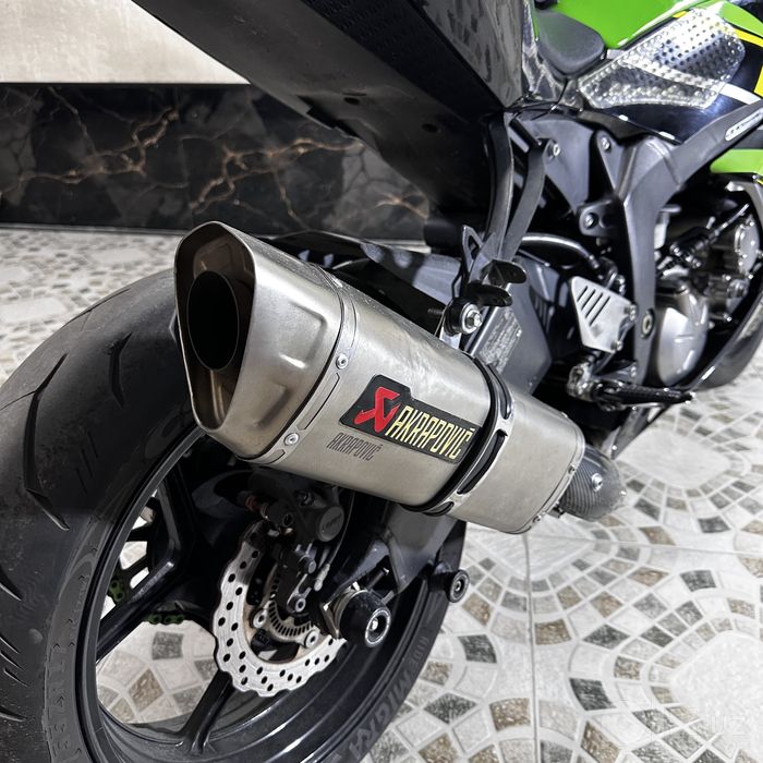 Kawasaki zx6r спортивный мотоцикл