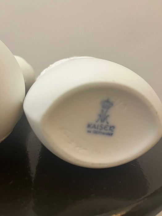Set 2 piese portelan biscuit KAISER W Germania marcate semnate ieftine bibelouri bibelou