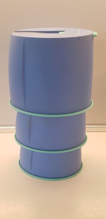 4 контейнера Tupperware