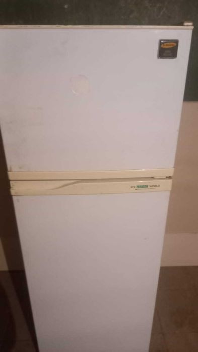 Продам холодильник лджи