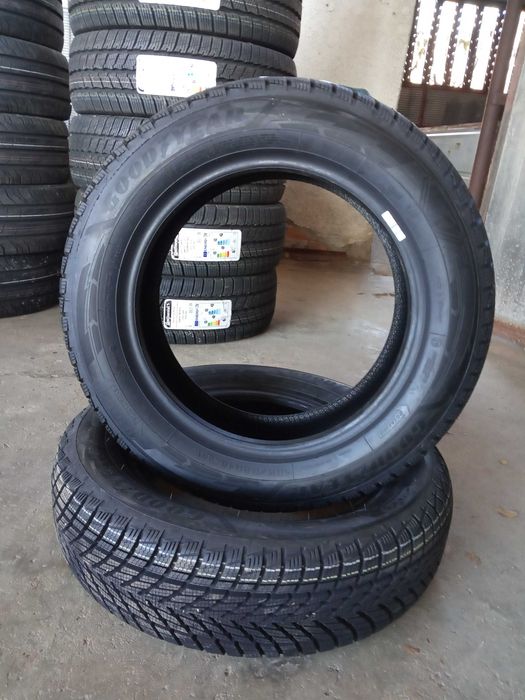 2 Нови зимни гуми 185/65R15 Goodyear UG3 88T DOT3724 made in Germany