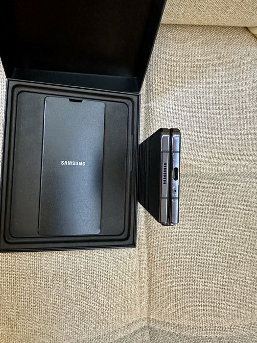Samsung Z Fold 5  stare impecabila!