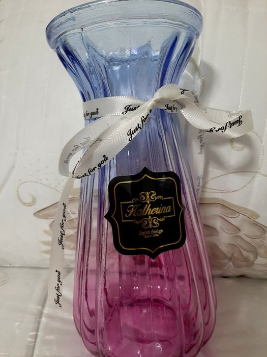 ваза для цветов и д