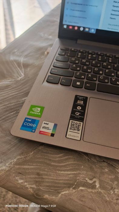 Nautbuk Lenovo SSD 256 1 Terra xotira