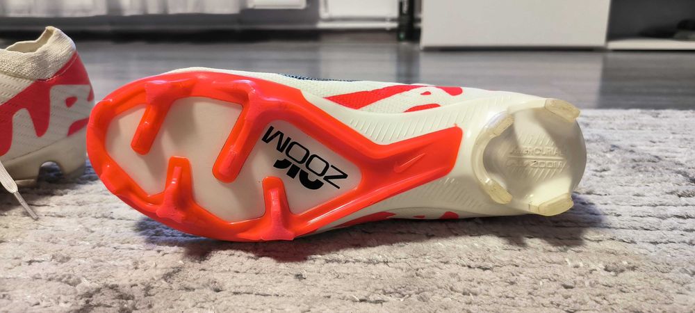Vând ghete Nike mercurial originale