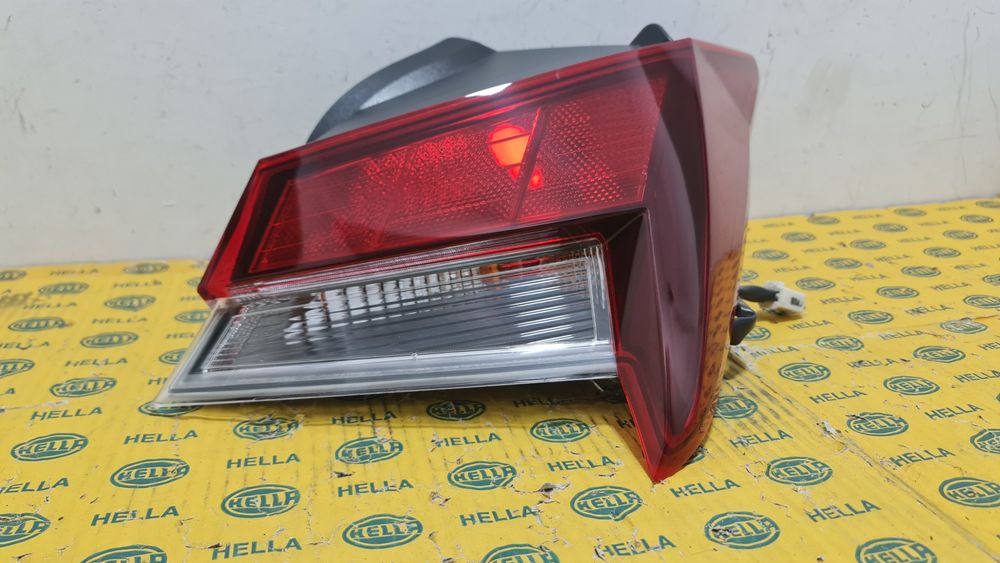 Lampa tripla stop dreapta Hyundai Elantra 7 VII cn7 92402AA000