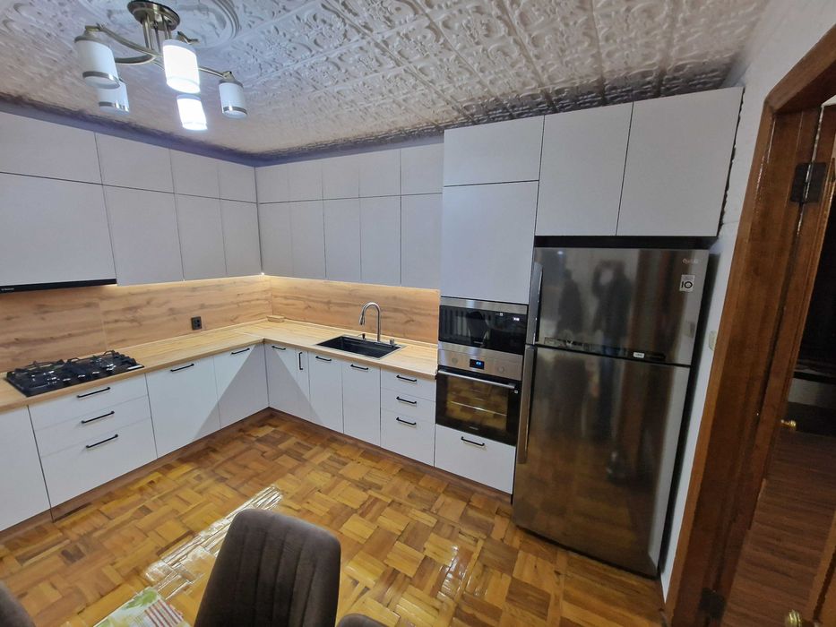 Кухонные гарнитуры на заказ.