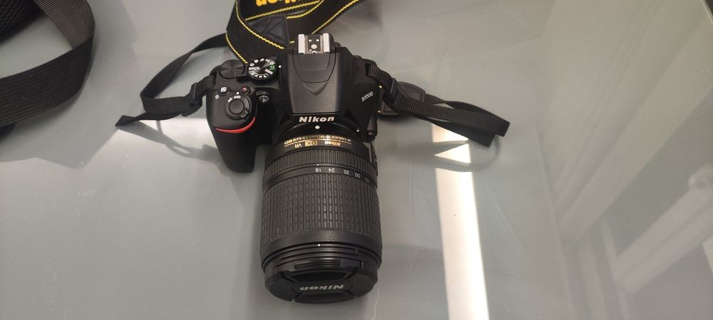 Фотоапарат Nikon D3500