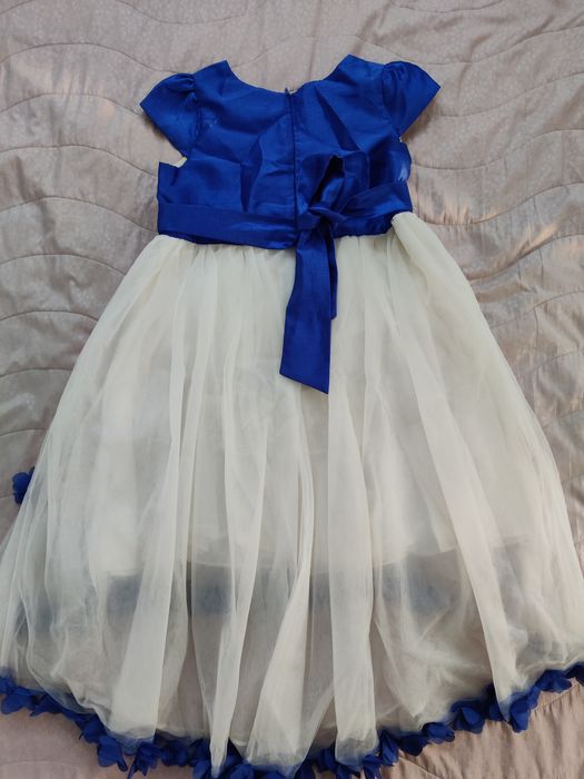 Официални детски роклички до 134 размер