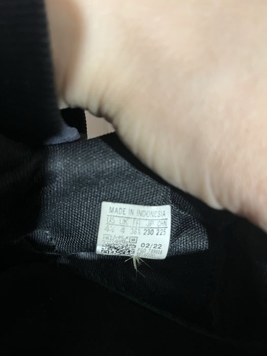 Оригинални маратонки