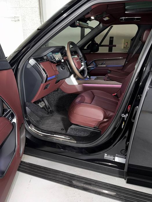 Range Rover P530 LWB  5 seats