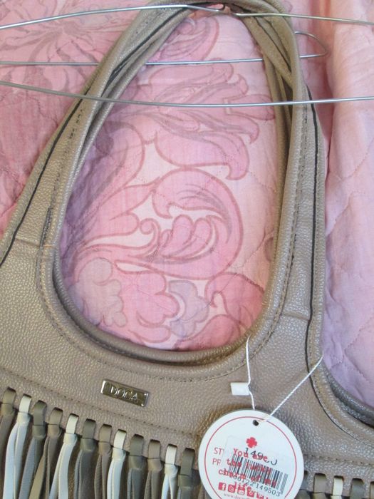 poseta noua   Doca desosebita