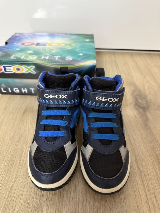Adidasi inalti Geox cu lumini