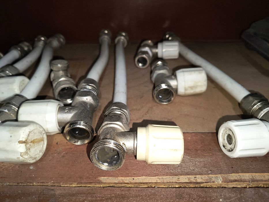 Радиатори и кранчета за парно