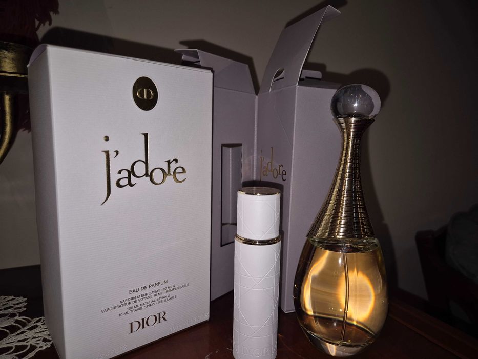 Подаръчен комплект Оригинален парфюм Christian Dior J'adore