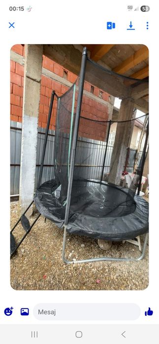 Trambulină 300 cm cu plasă de protecție – stare bună