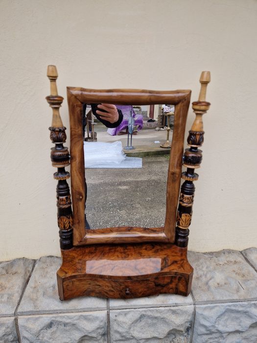 Прекрасна антикварна холандска конзола с огледало