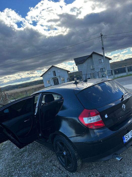 BMW seria 1 an 2006 2.0 benzina