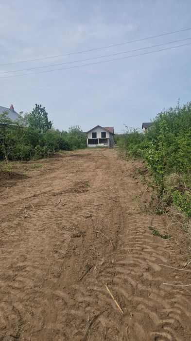 Casă cu etaj de vânzare în Boldești-Scăeni – teren 1.723 mp