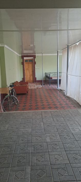 Xovli sotiladi Qarshi shahridan 5 sutix 4 xonali hamma sharoiti bor