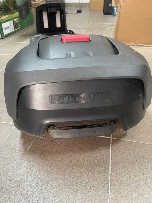 Robotul tuns iarba MOVA 1000, 3D LiDAR, până la 1000 m², evitare inteligentă a obstacolelor, roți pentru teren accidentat