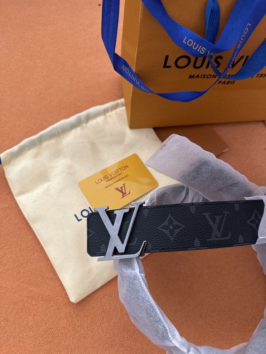 Curea LV noua cu eticheta