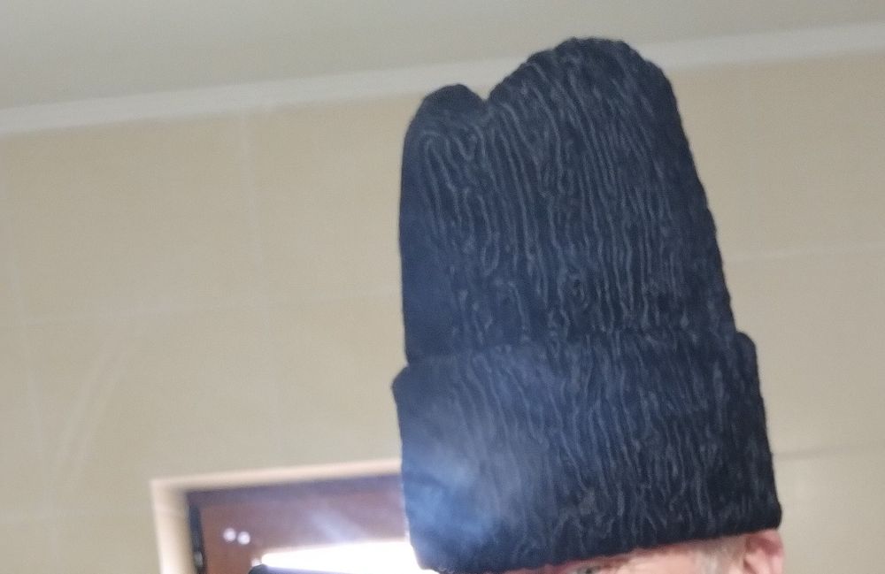 Căciulă astrahan neagră -Nou