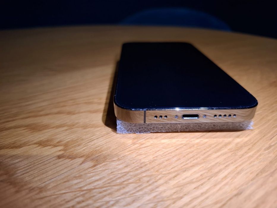 Vand Iphone 13 pro in stare impecabila