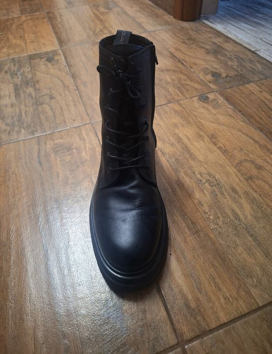 Bocanci Gant Din Piele