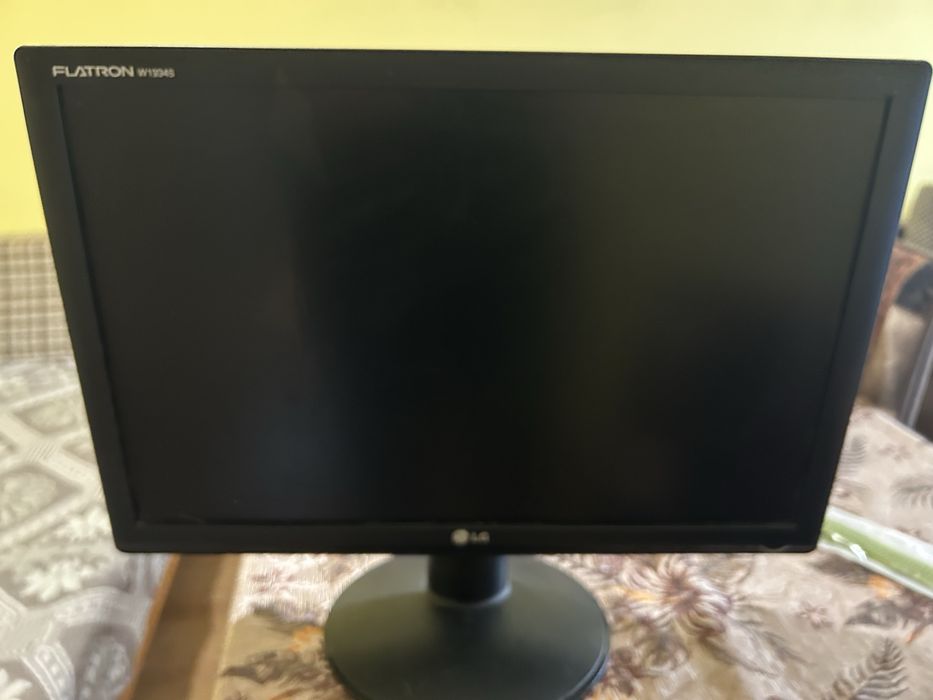 Монитор LG Flatron