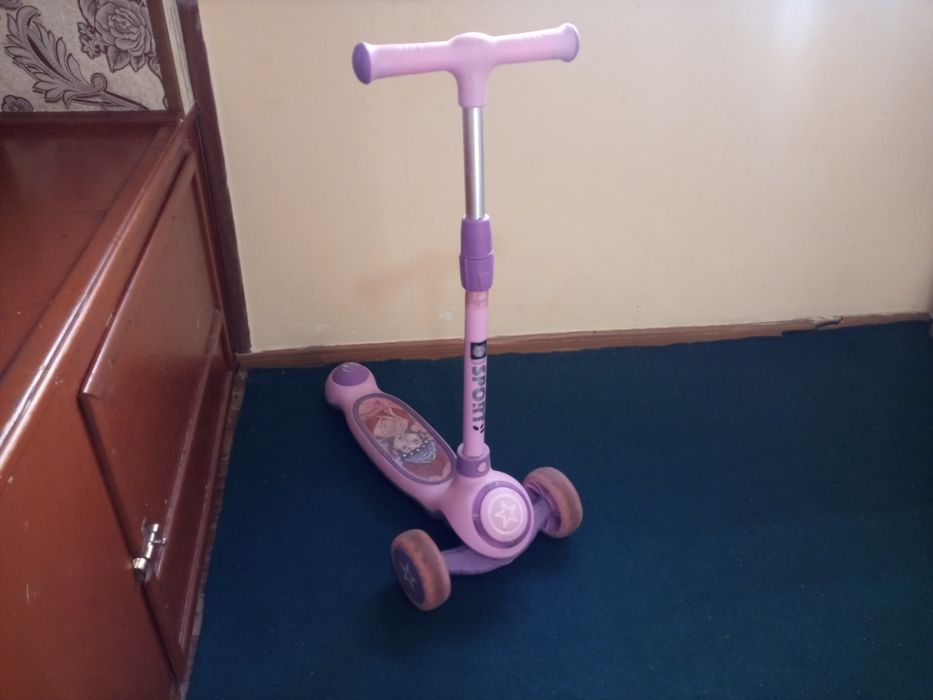 Детский самокат с 3 до 7 лет