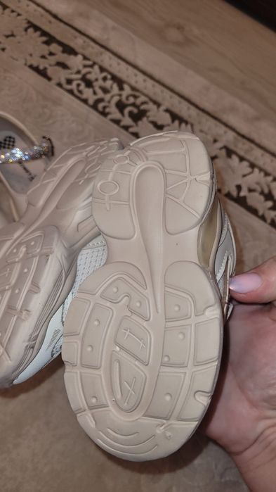 Lot marime 24,ca noi