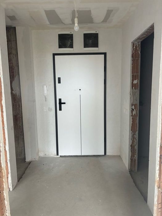 Продава се Двустаен апартамент в Варна, м-т Траката - 77 кв.м за 1884 €/кв.м - Снимка #8