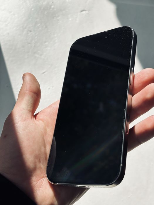 Продам iPhone 16 pro