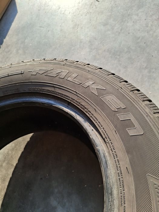 2 Anvelope M+S 235 65 r16C  Falken