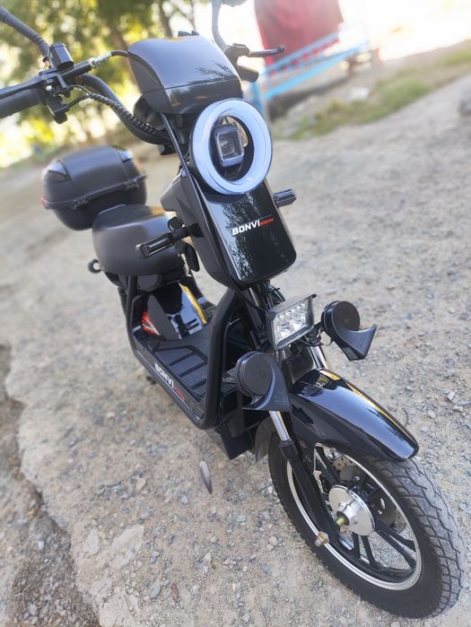 Скутер продается