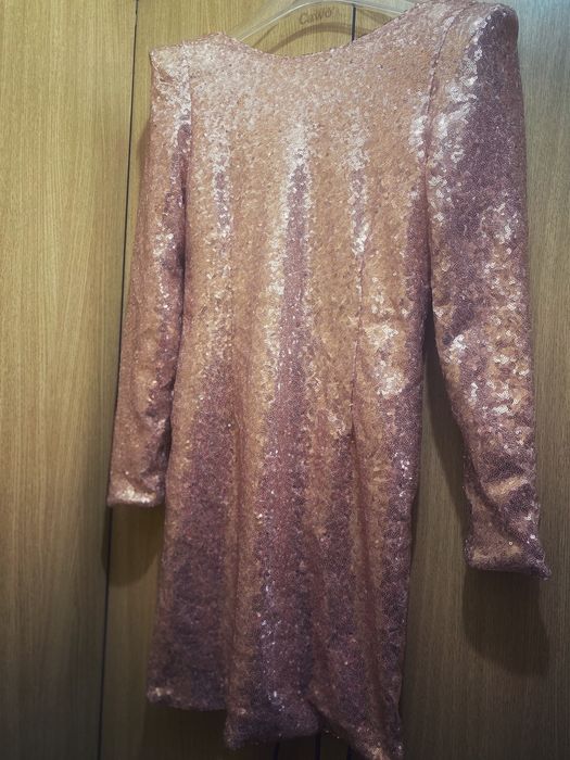 Vand rochie cocktail POEMA noua cu eticheta,marime S,roz