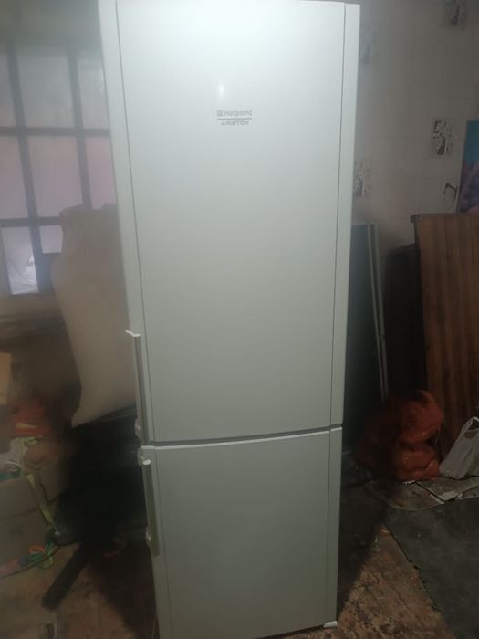 Холодильник двухкамерный б/у