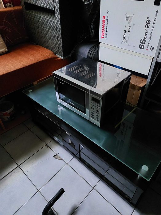 КАТО НОВИ! Италиански стил ФОТЬОЙЛИ/ КРЕСЛА (2 бр.)-90€ /НОВО шкафче-30€/ ТВ шкаф-20€