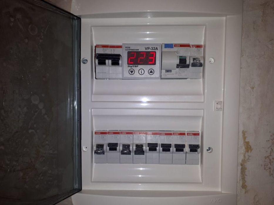 Электрик Электромонтажник