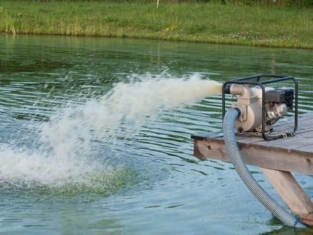 Откачка воды из котлована