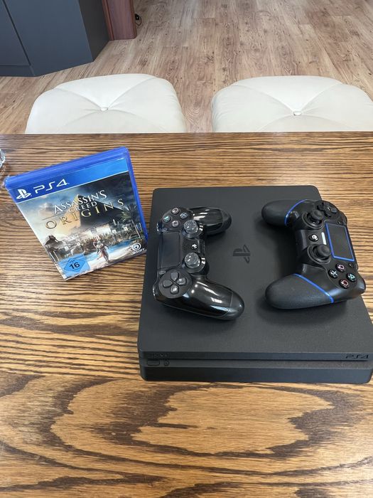 КОНЗОЛА PS4 с оригинален контролер