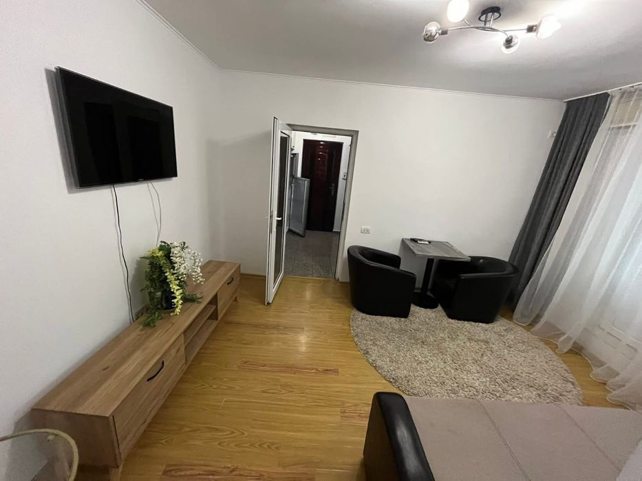 De inchiriat apartament 2 camere City Park Mall