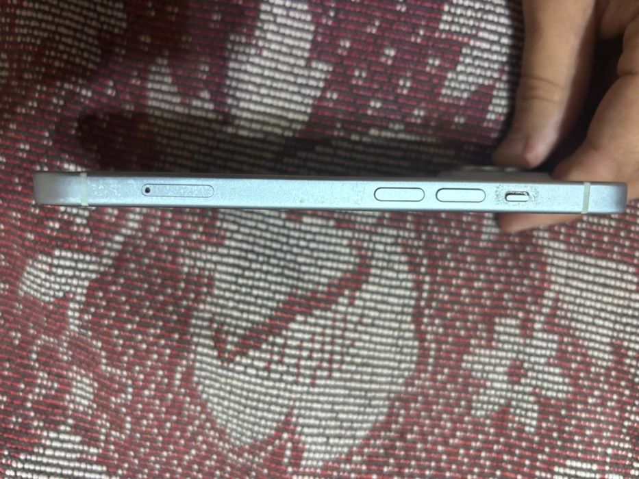 Продам iPhone 15