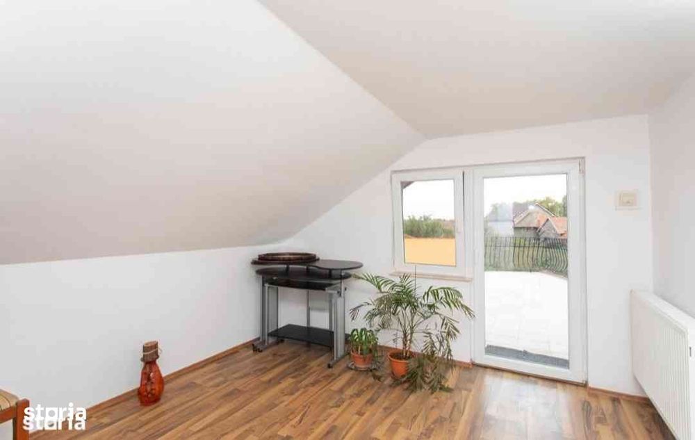 Vilă  Parter+ Mansardă Santandrei mobilată utilată