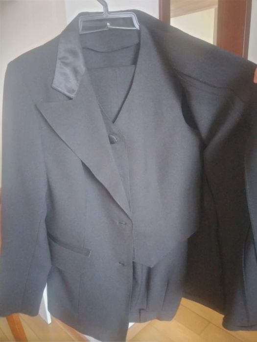 Костюм "тройка"+подарки, 46 размер.