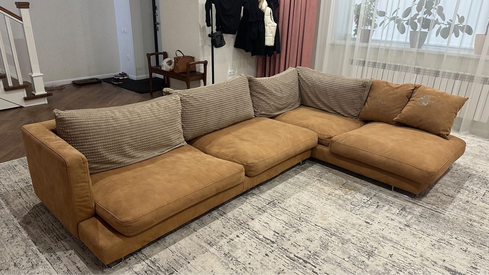 Продам диван в хорошем состояний