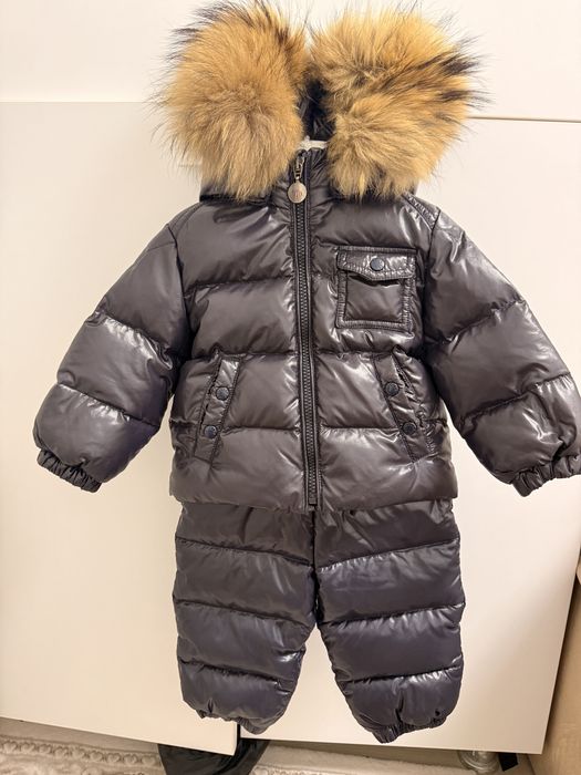 Compleu Moncler geaca si pantaloni